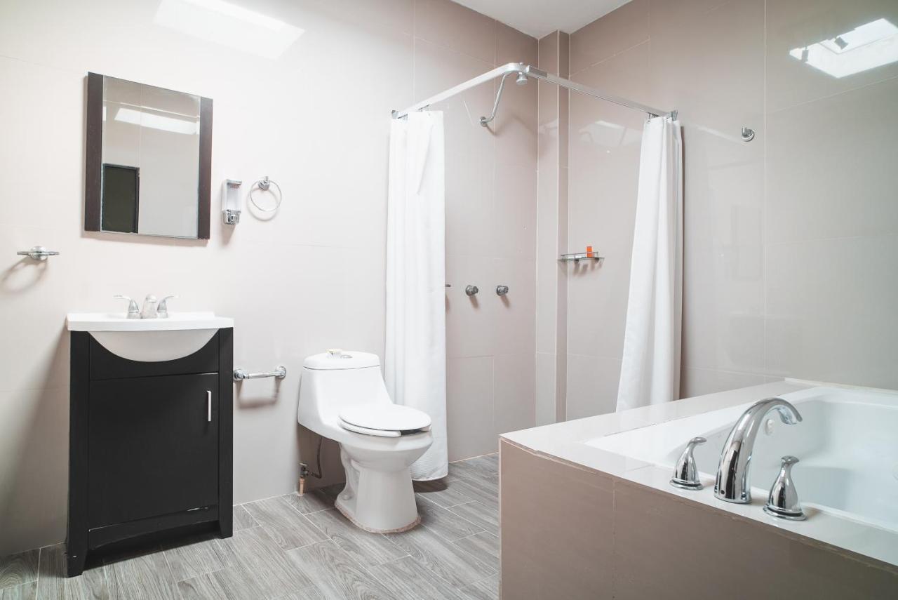 Oyo Hotel Home Express Tuxtla Gutiérrez Extérieur photo